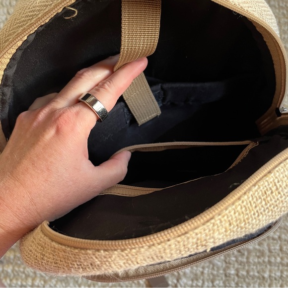 Himalayan Hemp Backpack - Picture 6 of 8